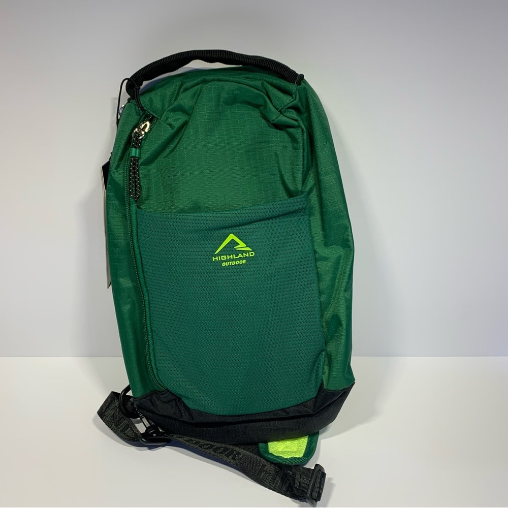 Highland Outdoor Sling Bag HD-SH-31 green bag  Brand New MSRP $70
